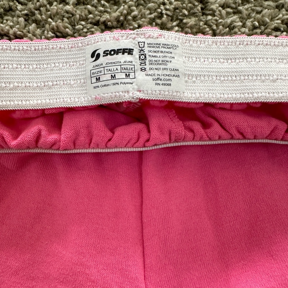 Pink shorts 💕🫶🏾 - Picture 3 of 3